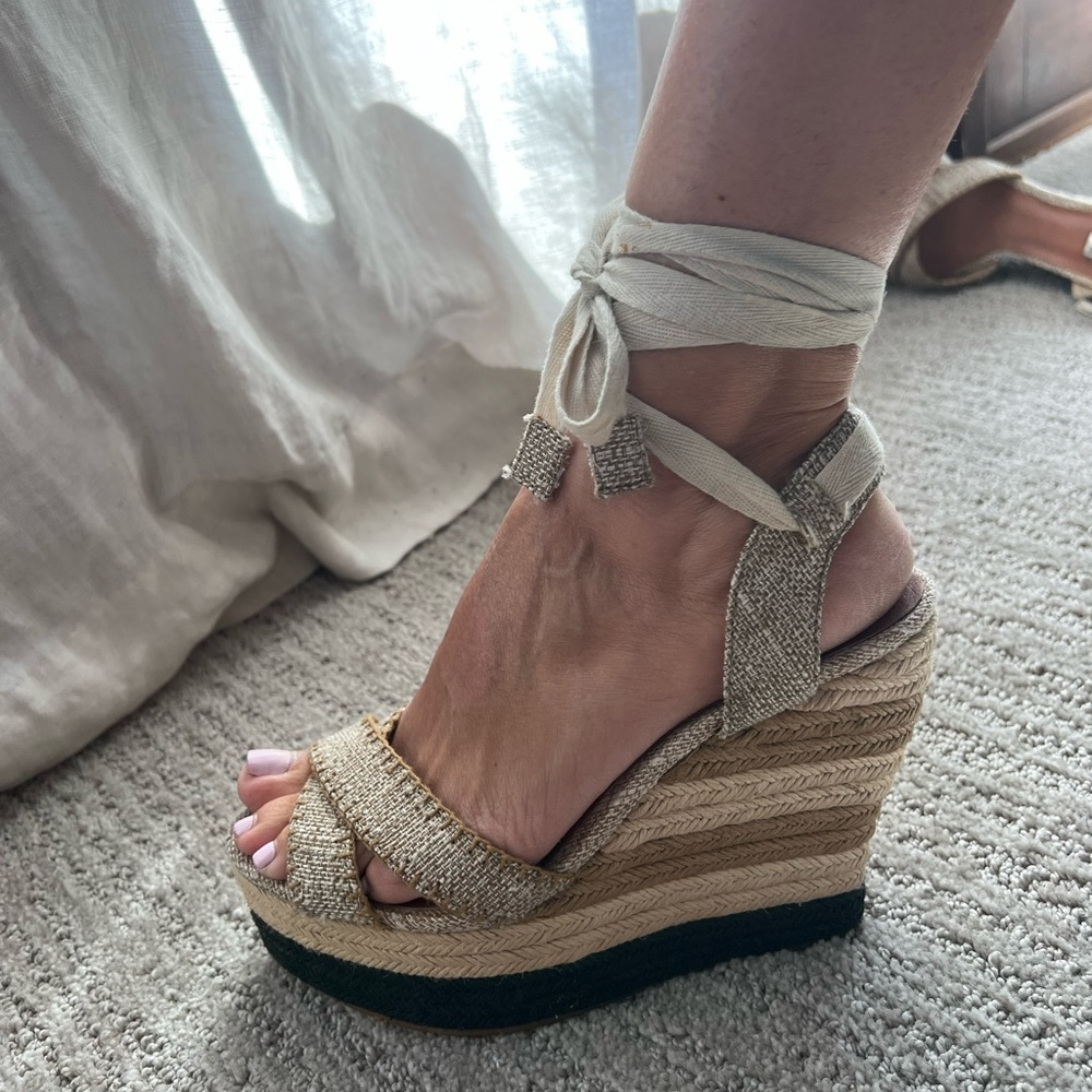 Halogen wedges